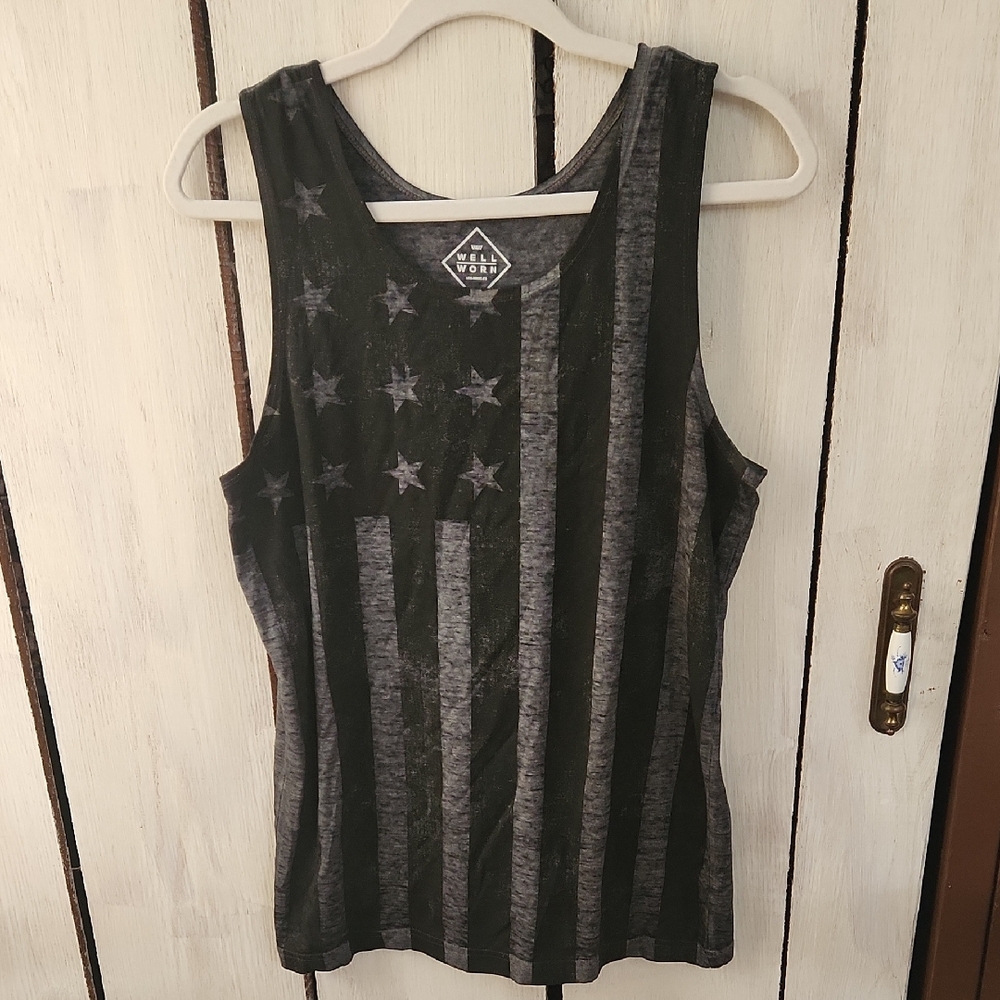Well Worn Brand Black and Gray Star Stripe Tank Top Size Small